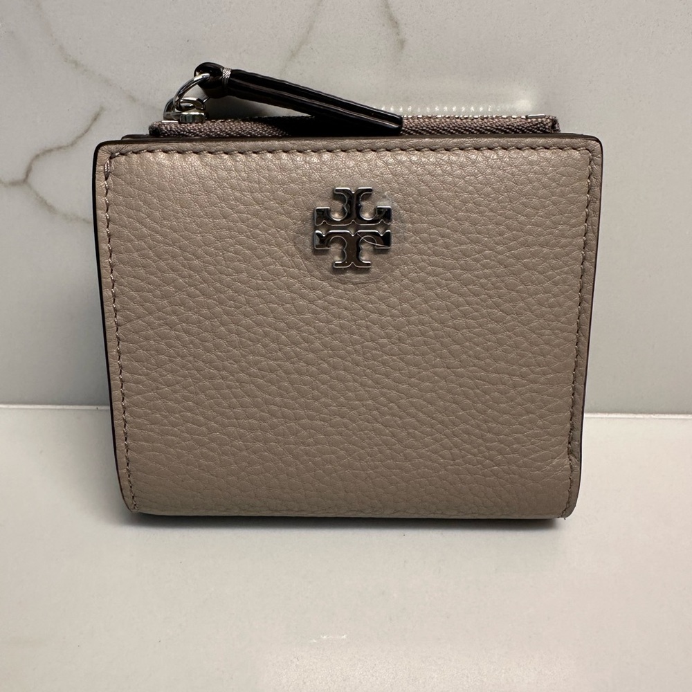 Tory Burch Gray Key & Card Holder